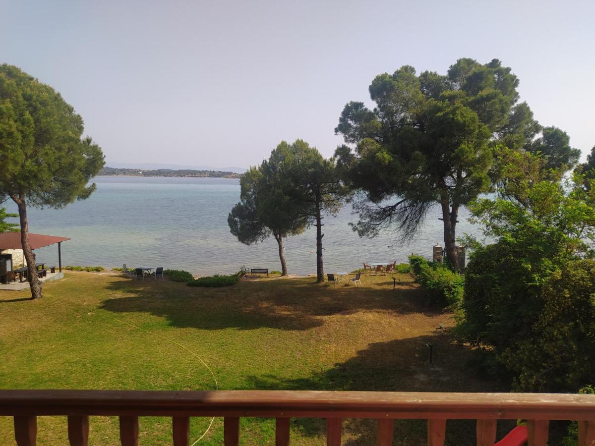 Studios Efi Beach Вурвуру Экстерьер фото