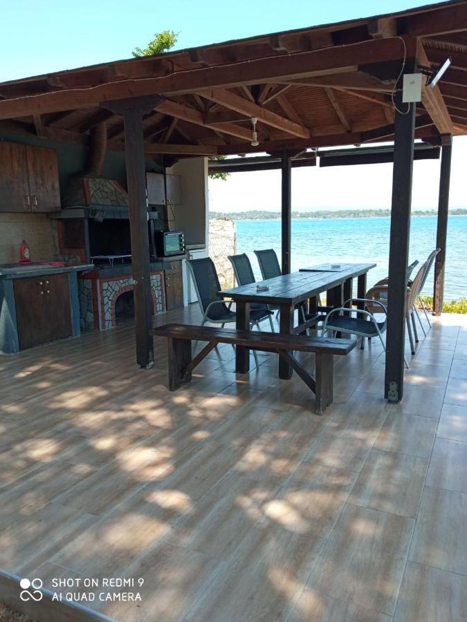 Studios Efi Beach Вурвуру Экстерьер фото
