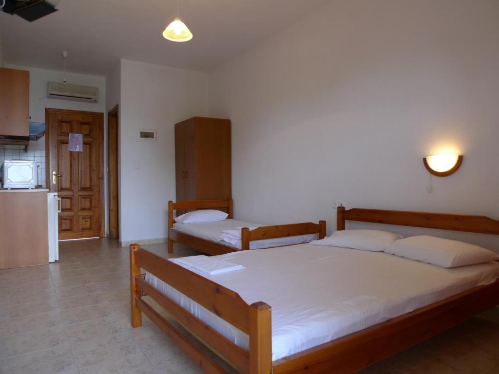 Studios Efi Beach Вурвуру Экстерьер фото